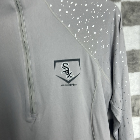 Under Armour Large / L Semi-Fitted Heat Gear White Sox Long Sleeve Thermal - Picture 2 of 11